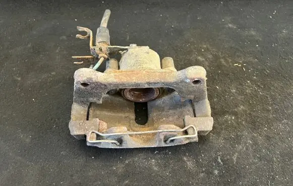 Volkswagen PASSAT B5.5 Front brake caliper