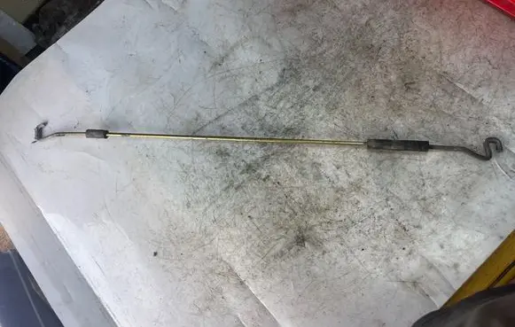 Mitsubishi Pajero Sport I Engine bonnet/hood prop rod/strut 