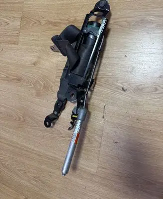 Volvo XC70 Front seatbelt 30662989