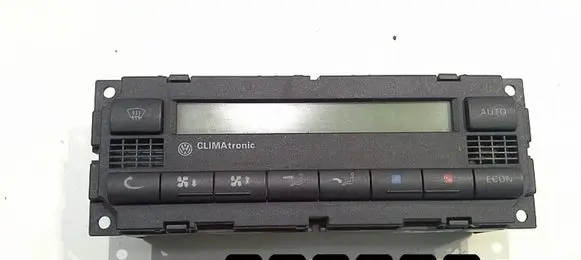 Volkswagen Golf IV Climate control unit