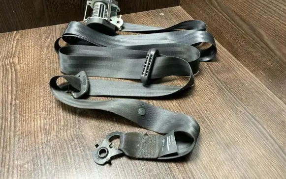 Renault Master III Front seatbelt 888400029R