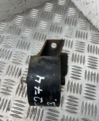 Hyundai Tucson JM Engine mount bracket 219313k000