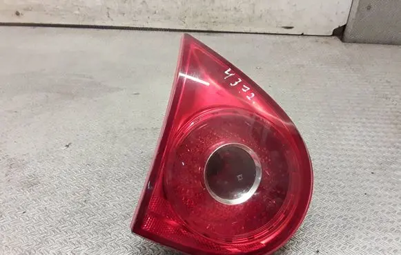 Volkswagen Golf V Tailgate rear/tail lights 1K6945093E