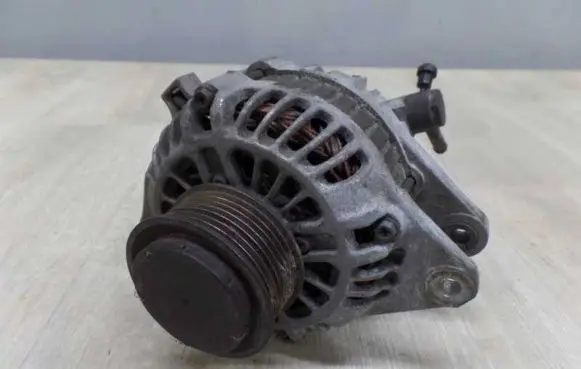 KIA Sorento Generator/alternator 37300-4a112 43237