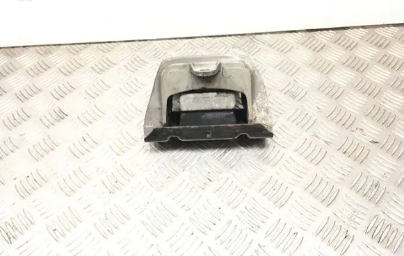 Volkswagen New Beetle Engine mount bracket 1J0199555