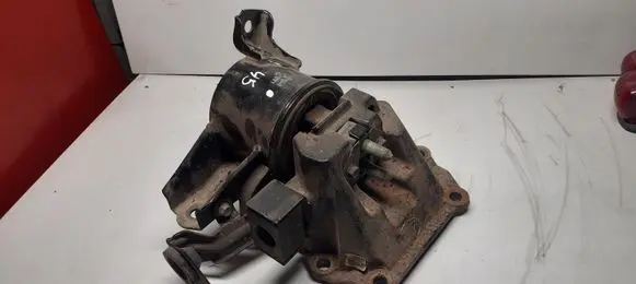 KIA Optima Engine mount bracket