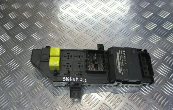 Opel Signum Fuse box set 24414513