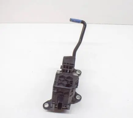 Toyota RAV 4 (XA50) Accelerator throttle pedal 7811042070 2701000080