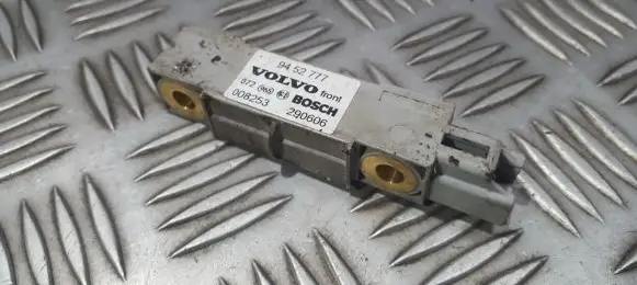 Volvo V70 Airbag deployment crash/impact sensor 9452777 008253