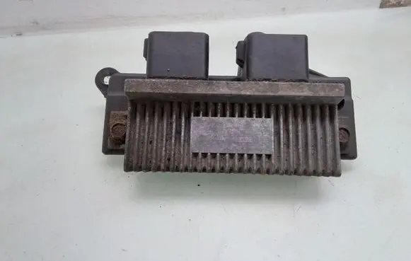 Renault Espace - Grand espace IV Glow plug pre-heat relay 8200054946