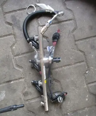 Volkswagen PASSAT B7 Fuel main line pipe 06L133313