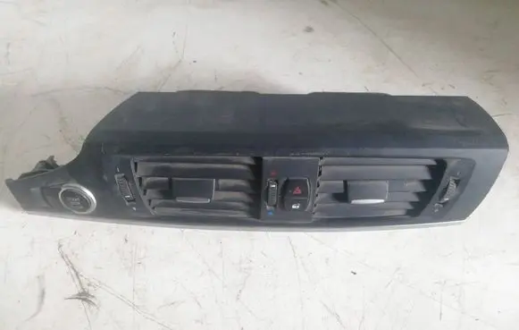 BMW X3 F25 Dash center air vent grill 918474204 9184743