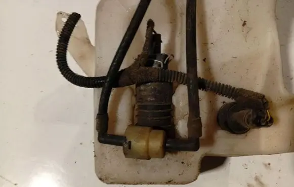 Opel Signum Windscreen/windshield washer pump