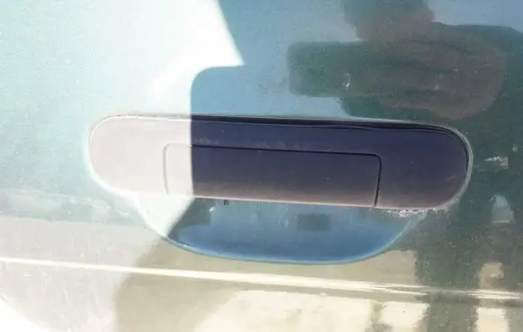 Nissan Almera Front door exterior handle