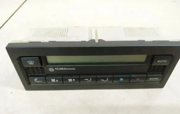 Volkswagen PASSAT B5 Climate control unit 3b1907044 5hb007617-00