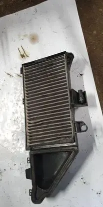 BMW 5 E60 E61 Air filter box cover NOCODE