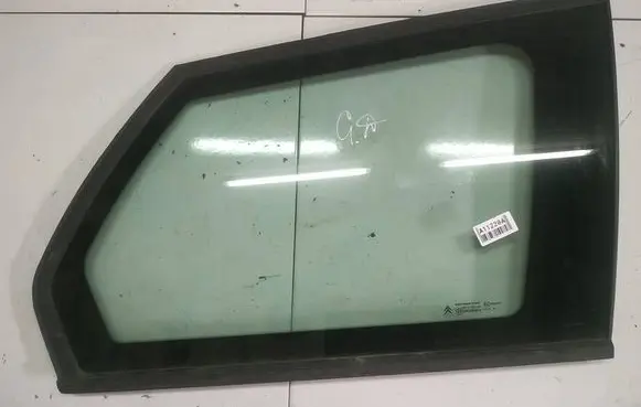 Citroen C4 Grand Picasso Rear side window AS2