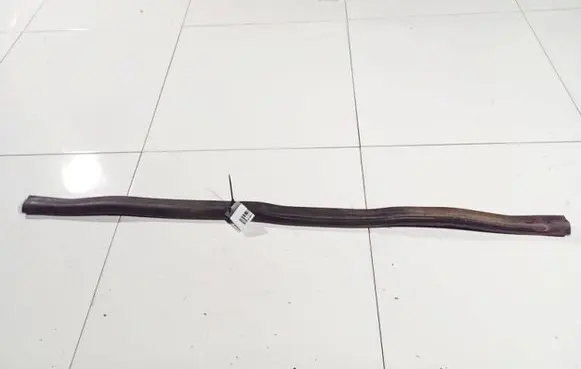 Opel Astra H Rubber seal front coupe door 