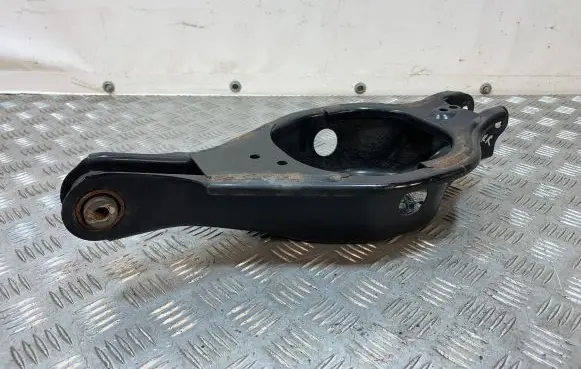Mitsubishi Outlander IV Rear control arm