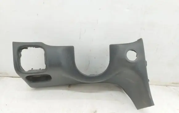 Dashboard lower bottom trim panel