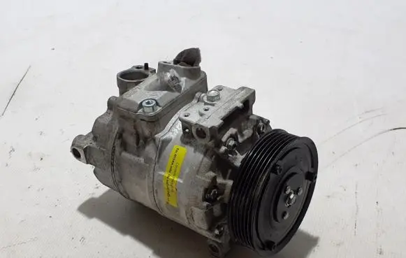 Volkswagen Caddy Air conditioning (A/C) compressor (pump) 5K0820803