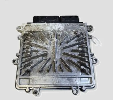 Volvo C70 Engine control unit/module 30771550AB 1039S18372 0281012103