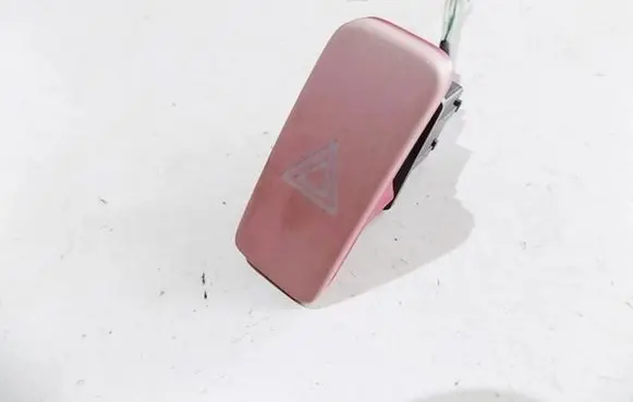 Toyota Auris 150 Hazard light switch
