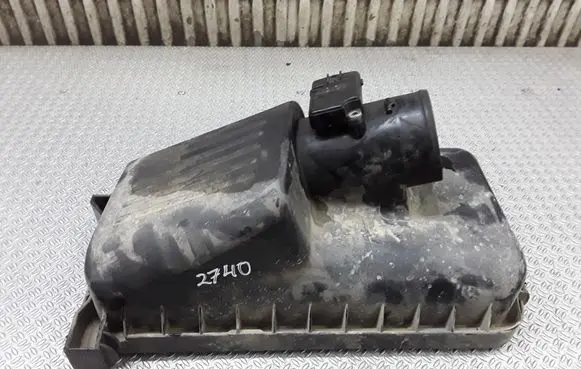 Toyota Corolla Verso E121 Air filter box cover 