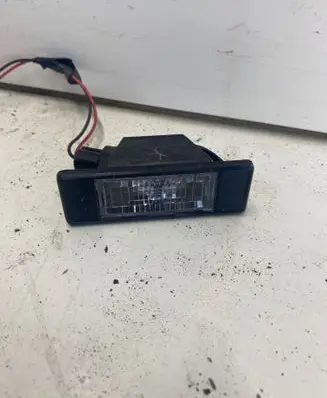 Nissan Qashqai Number plate light 25300100