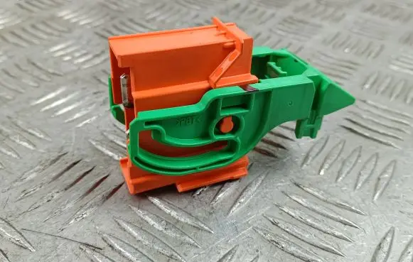 Mitsubishi Outlander Battery relay fuse 