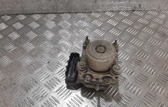 Nissan X-Trail T30 ABS Pump 867030984 27292125