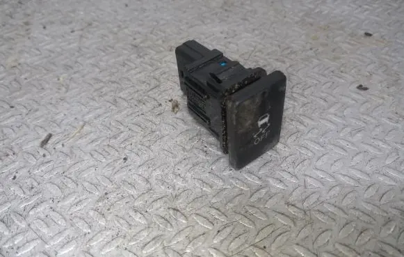 Toyota Yaris ESP (stability program) switch 15C032