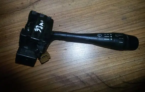 Nissan Primera Wiper control stalk