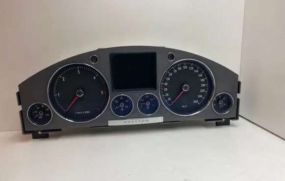 Volkswagen Phaeton Speedometer (instrument cluster) 3D0920882F