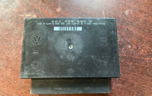 Skoda Octavia Mk2 (1Z) Comfort/convenience module 6Q0959433E