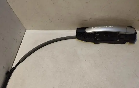 Skoda Fabia Mk2 (5J) Front door exterior handle 5N0839885H 3207217S