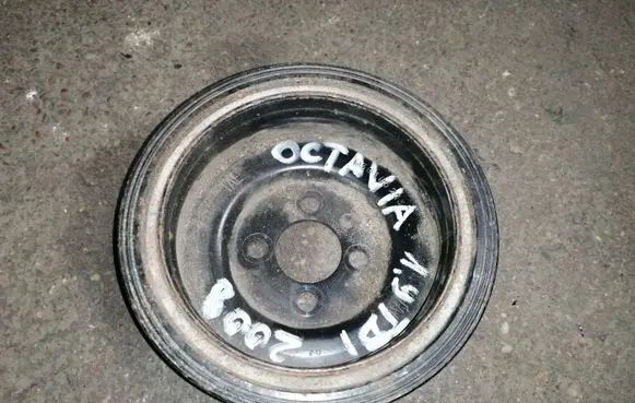 Skoda Octavia Mk2 (1Z) Crankshaft pulley 03G105243