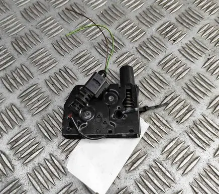 Audi A3 S3 8V Engine bonnet/hood lock/catch 8V0823509A