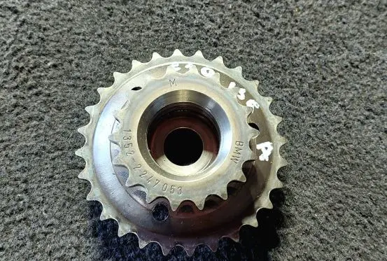 BMW 3 E46 Fuel pump gear (pulley) 2247063