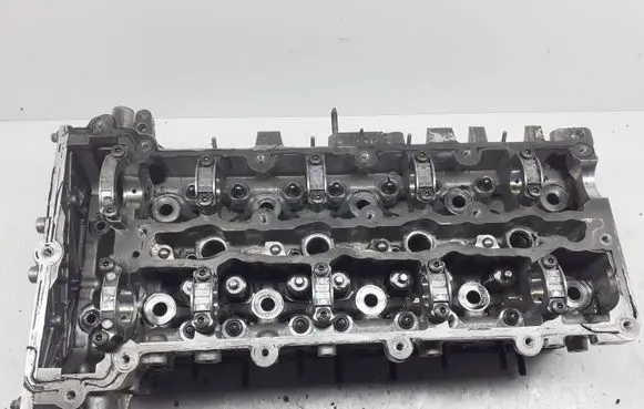 Mercedes-Benz E W212 Engine head A6510150601TF