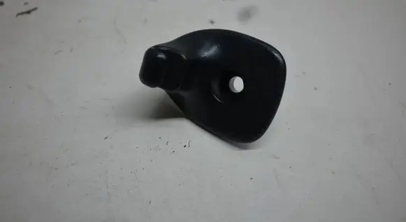 Dodge Grand Caravan Sun visor clip/hook/bracket L0067210AA
