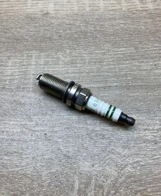 Nissan 240ZX, 280ZX, 300ZX Spark plug BOSCHSUPER