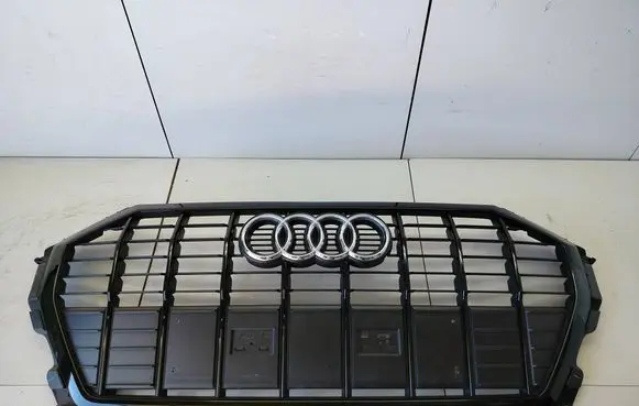 Audi Q3 F3 Front grill 83A853651F