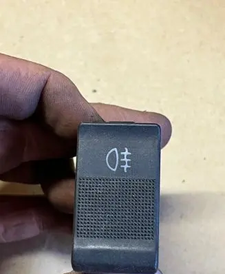 Fog light switch