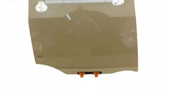 Nissan Terrano Sliding door window/glass 