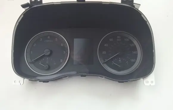 Hyundai Tucson TL Speedometer (instrument cluster) 94021D7AK0