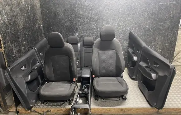 Hyundai Kona II Seat set
