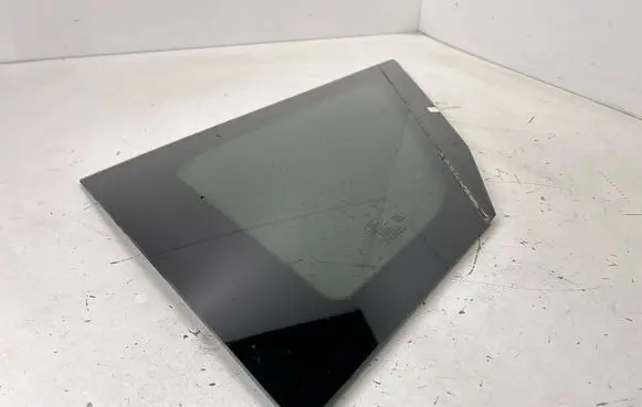 Ford Bronco Rear side window M1PBS29750BD