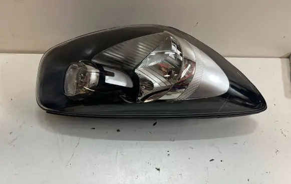 KIA Picanto Headlight/headlamp 921021Y0 92102-1Y0