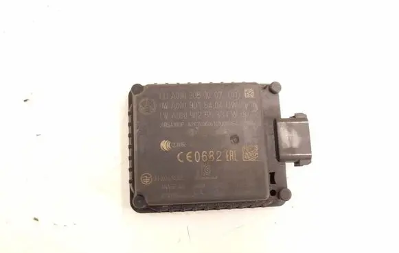 Mercedes-Benz E W213 Distronic sensor radar 0009052007 0009053607